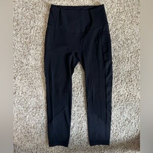 Lululemon Womens All The Right Places CropII 23". Black. Size 6. Great Condition